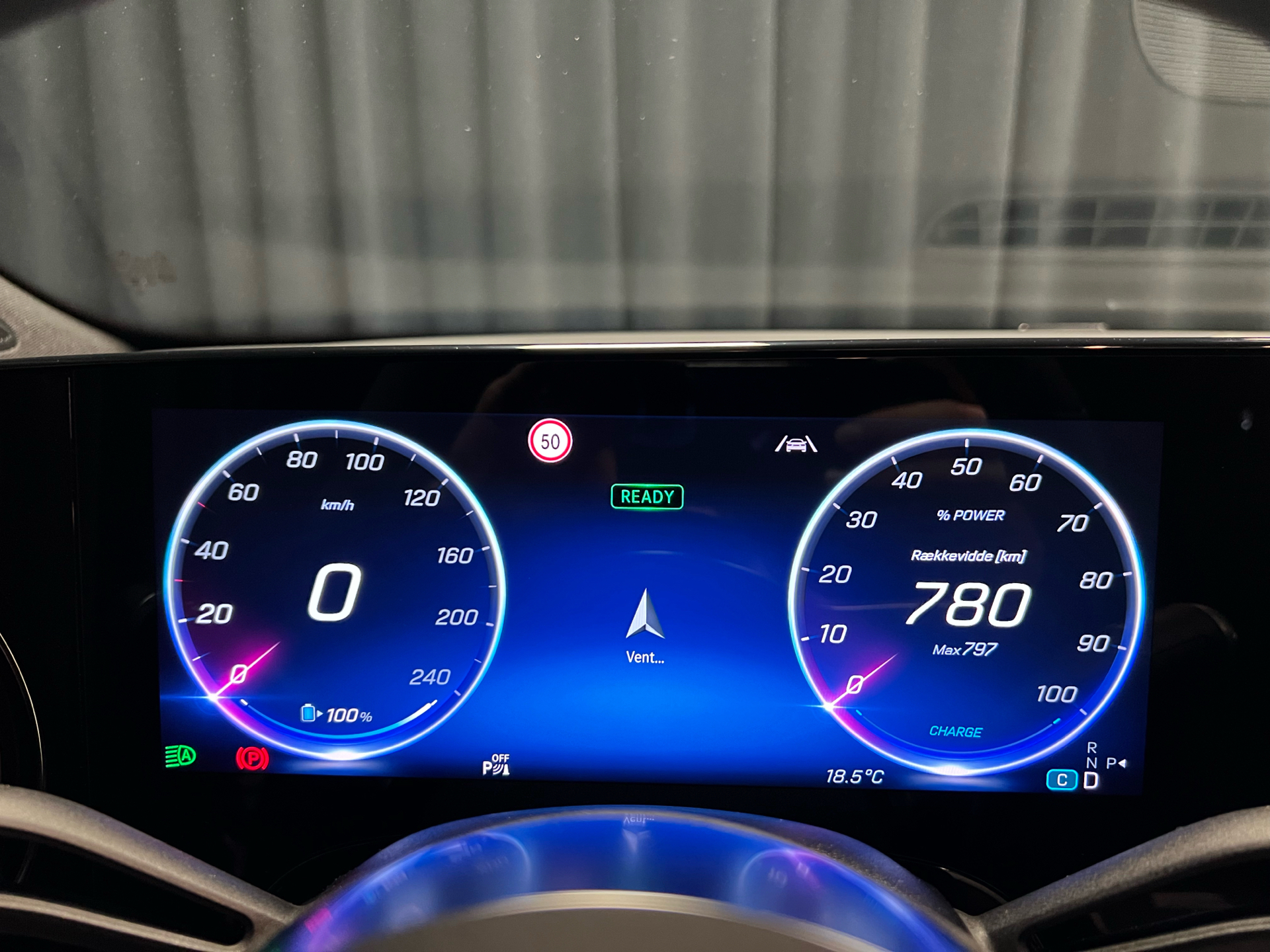 Sort Mercedes CLA250+ fra 2025
