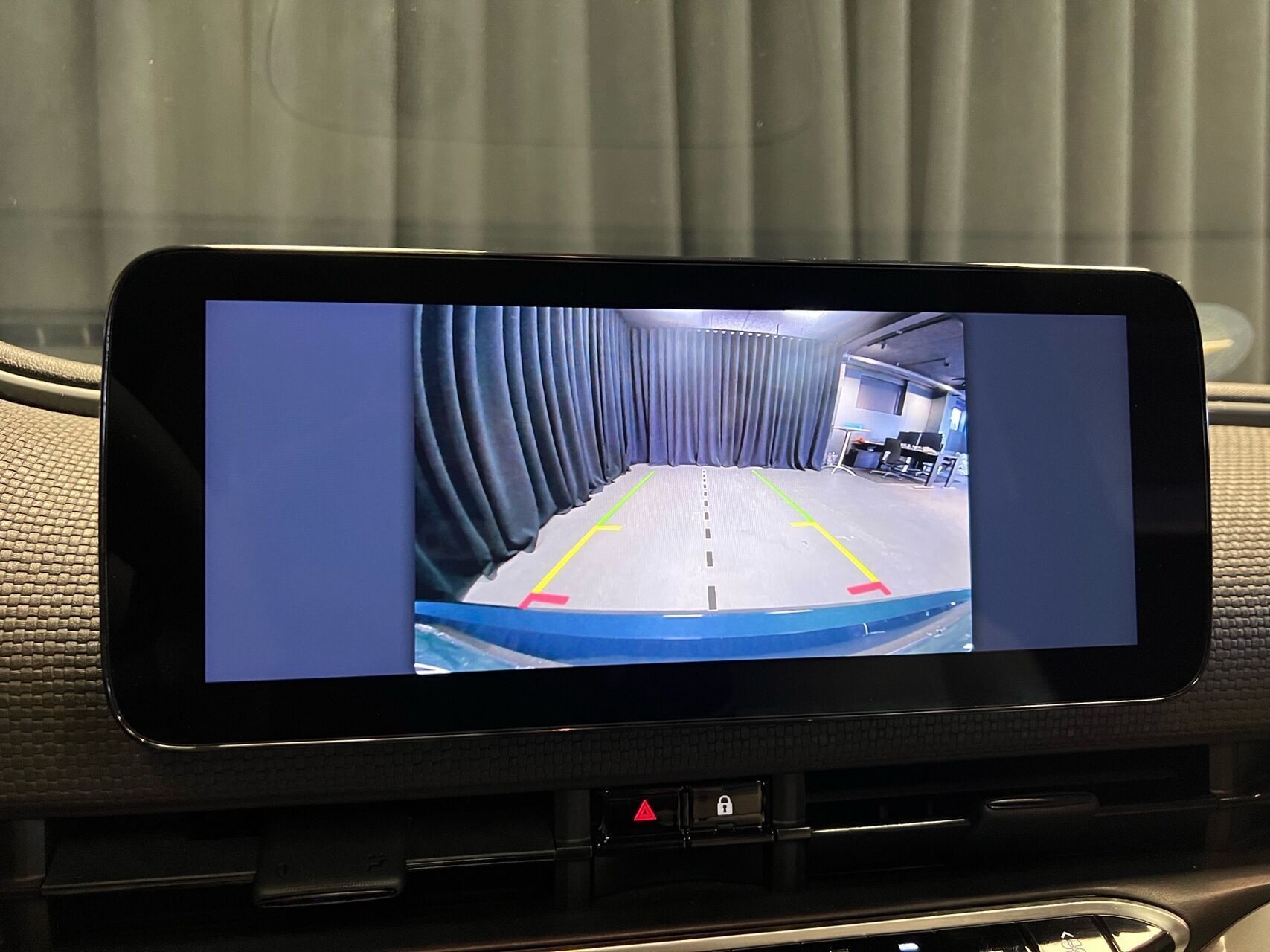 Blå Fiat 500e fra 2020