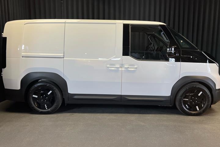 Hvid Kia PV5 Cargo fra 2026