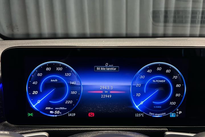Grå Mercedes EQB 250+ fra 2025