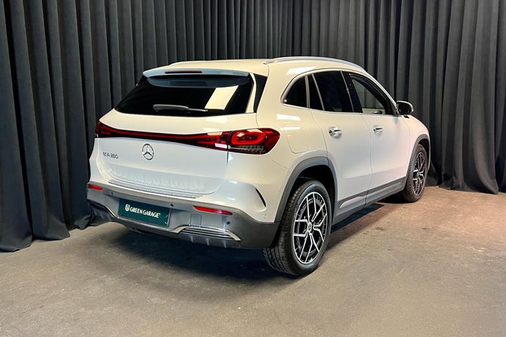 Hvid Mercedes EQA 250 fra 2022