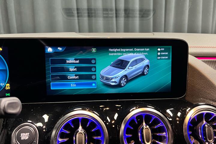 Hvid Mercedes EQA 250 fra 2022
