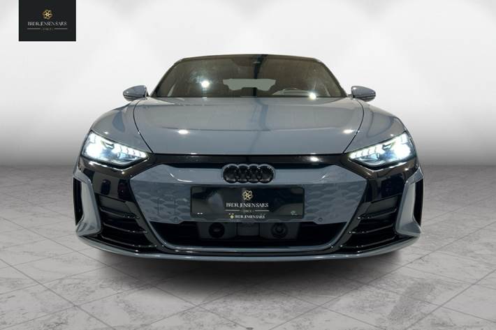 Grå Audi e-tron GT fra 2022