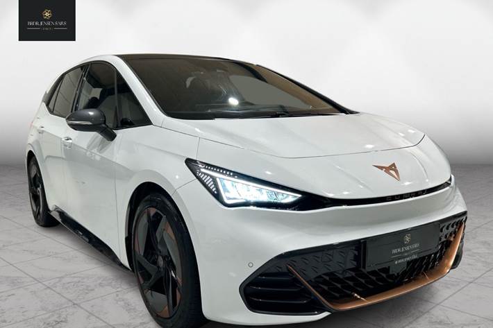 Hvid Cupra Born fra 2022 set udefra