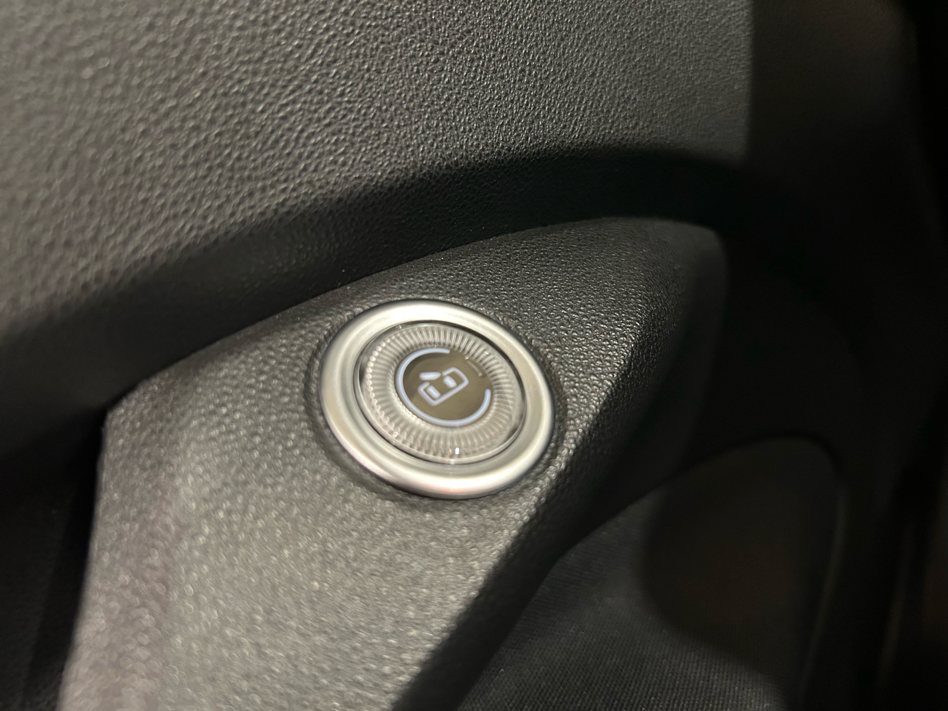 Hvid Fiat 500e fra 2023