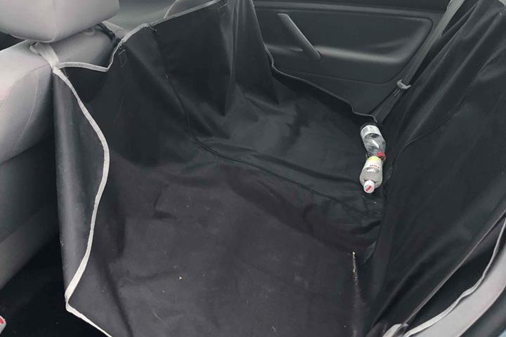 Blå VW Passat fra 2001