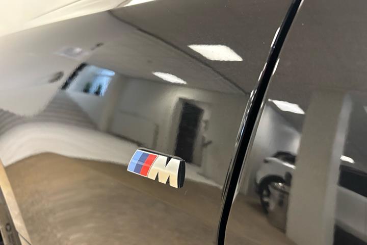 Sort BMW i4 fra 2025