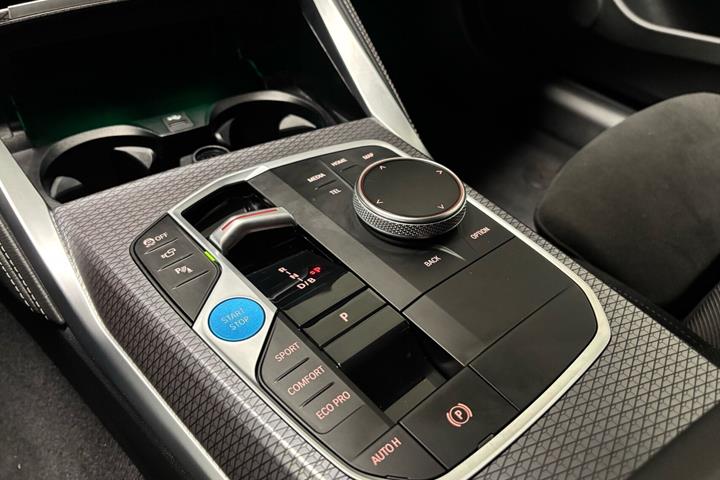 Sort BMW i4 fra 2025