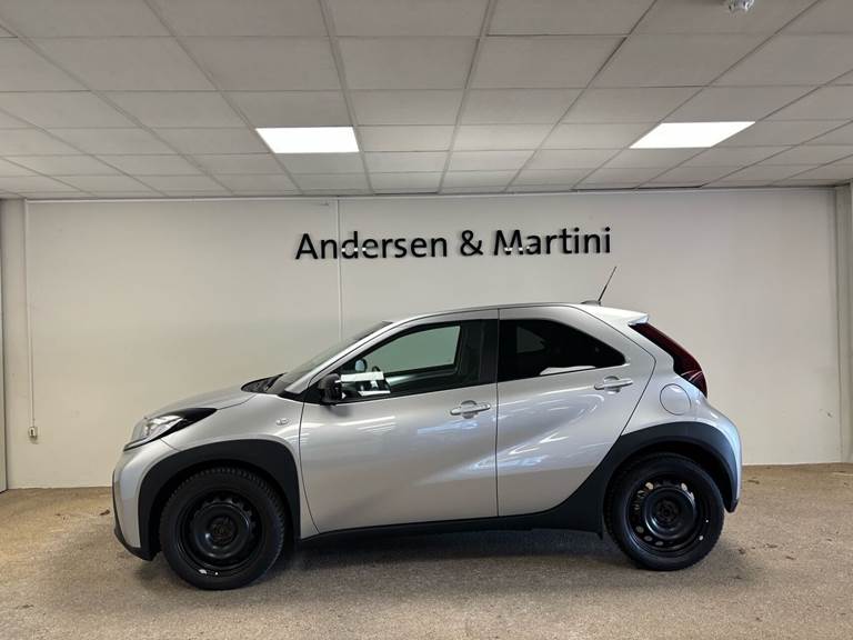 Toyota Aygo X 1,0 VVT-I Active 72HK 5d