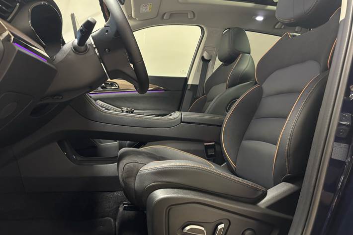 Blå Skyworth K fra 2026