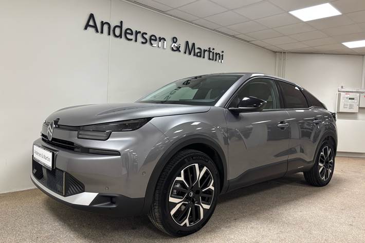 Grå Citroën ë-C4 fra 2025 set udefra
