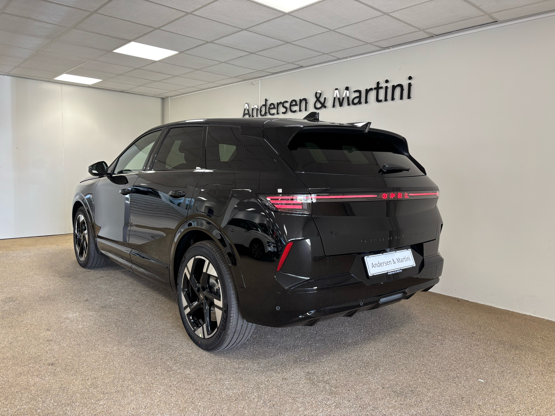 Sort Opel Grandland fra 2025