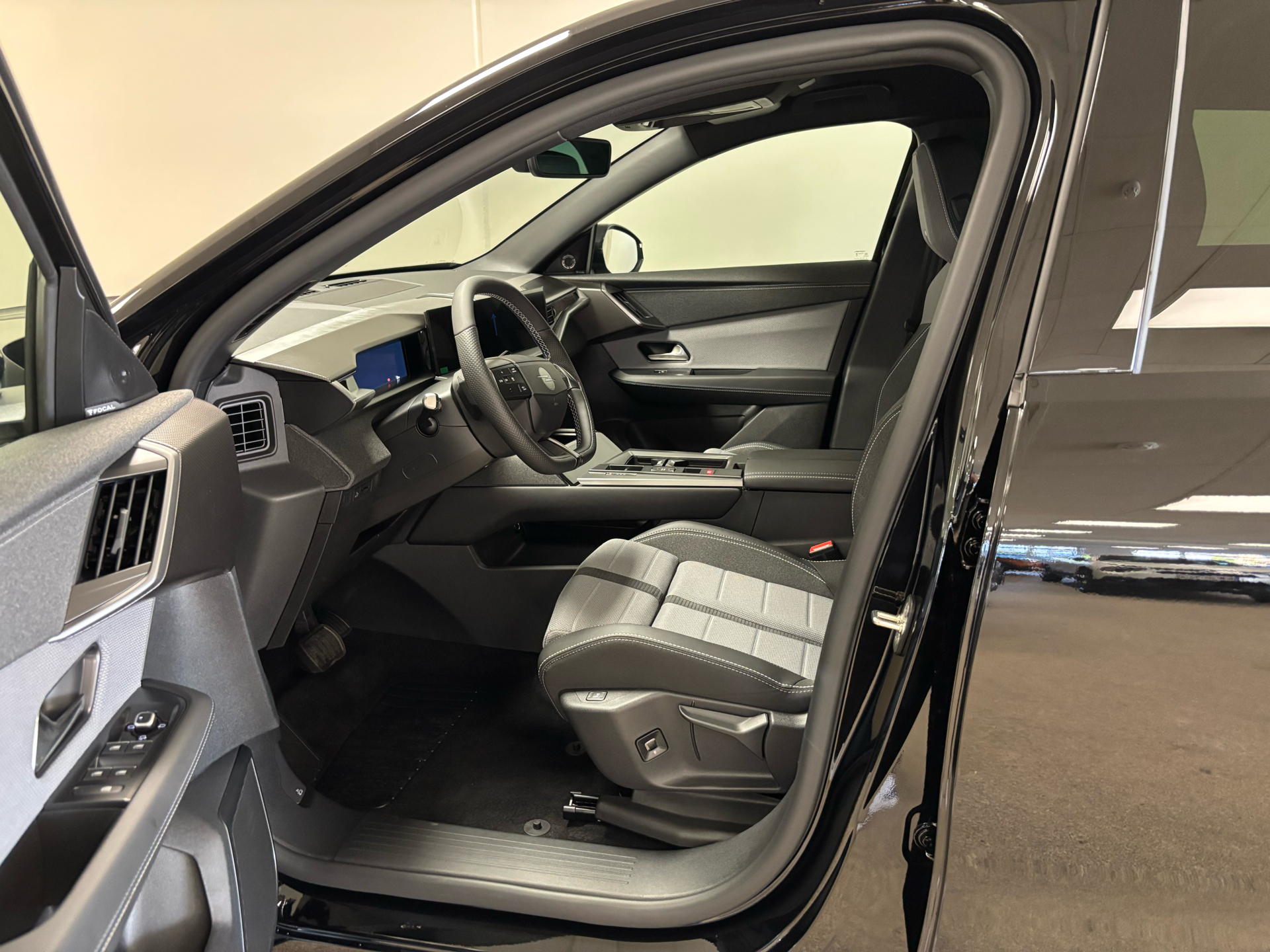 Sort Opel Grandland fra 2025