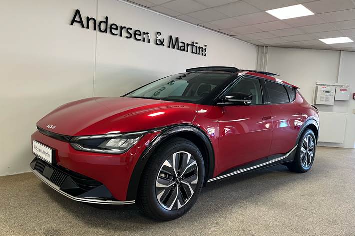 Rød Kia EV6 fra 2024 set udefra