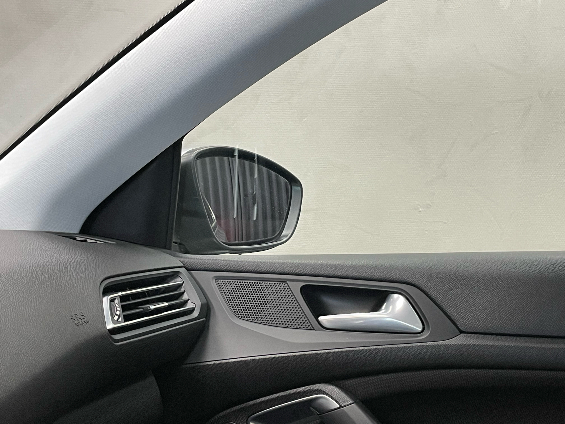 Sort Peugeot 308 fra 2019