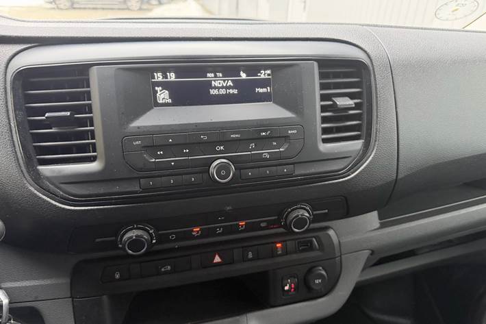 Hvid Peugeot Expert fra 2018