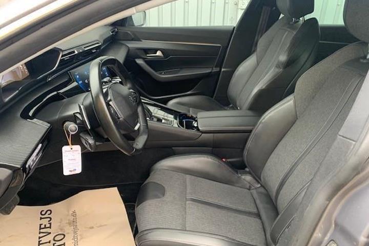 Grå Peugeot 508 fra 2020