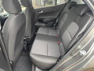 Sølv Kia Picanto fra 2023