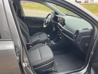 Sølv Kia Picanto fra 2023