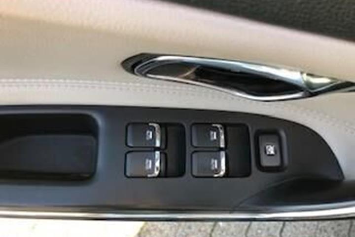 Sort Kia Ceed fra 2016