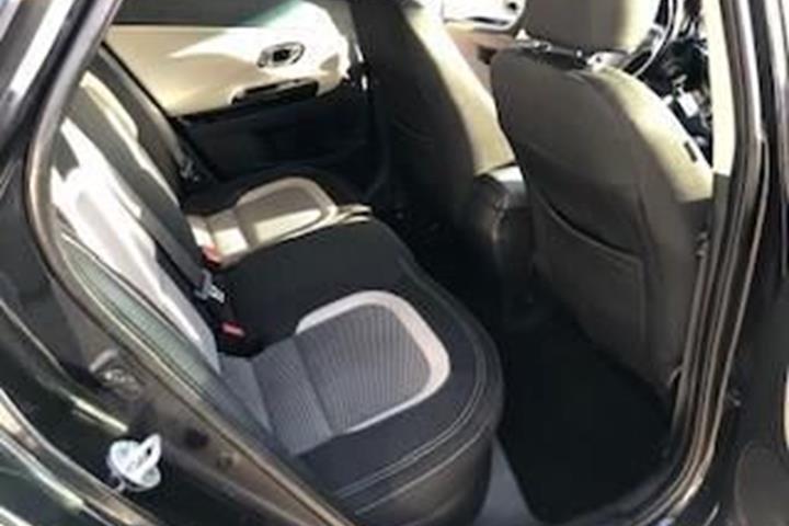Sort Kia Ceed fra 2016