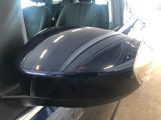 Blå Ford C-MAX fra 2013