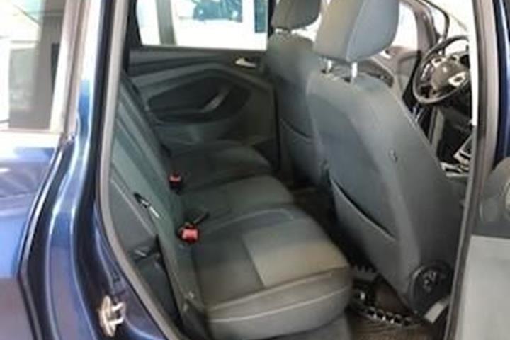 Blå Ford C-MAX fra 2013