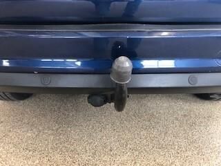 Blå Ford C-MAX fra 2013