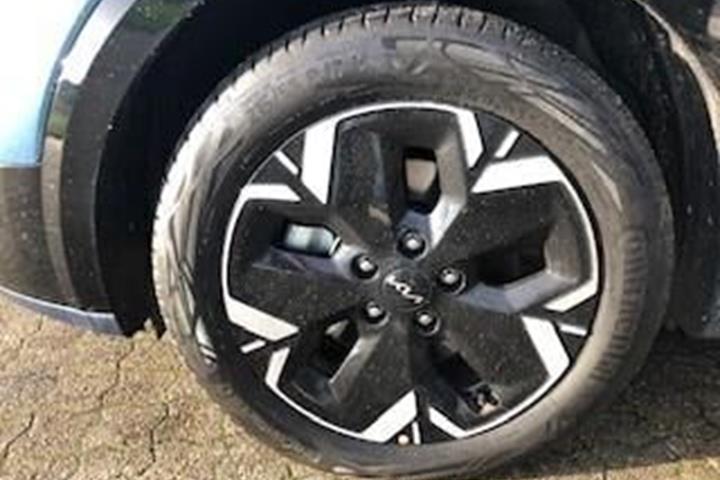 Blå Kia Niro EV fra 2025