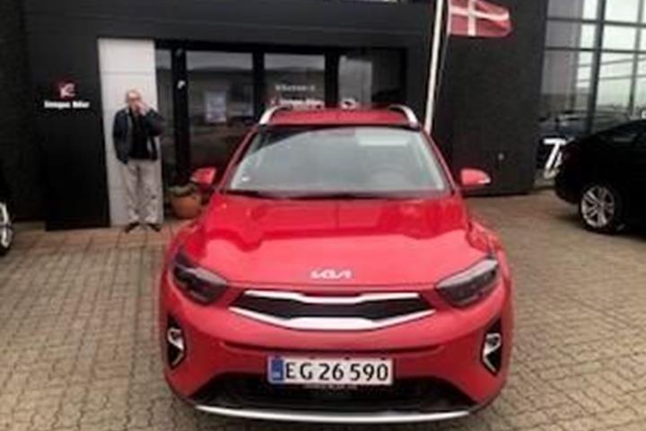 Rød Kia Stonic fra 2025