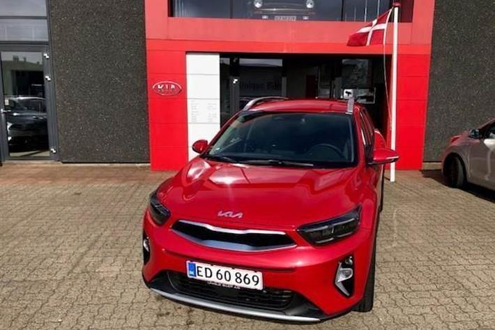 Rød Kia Stonic fra 2024