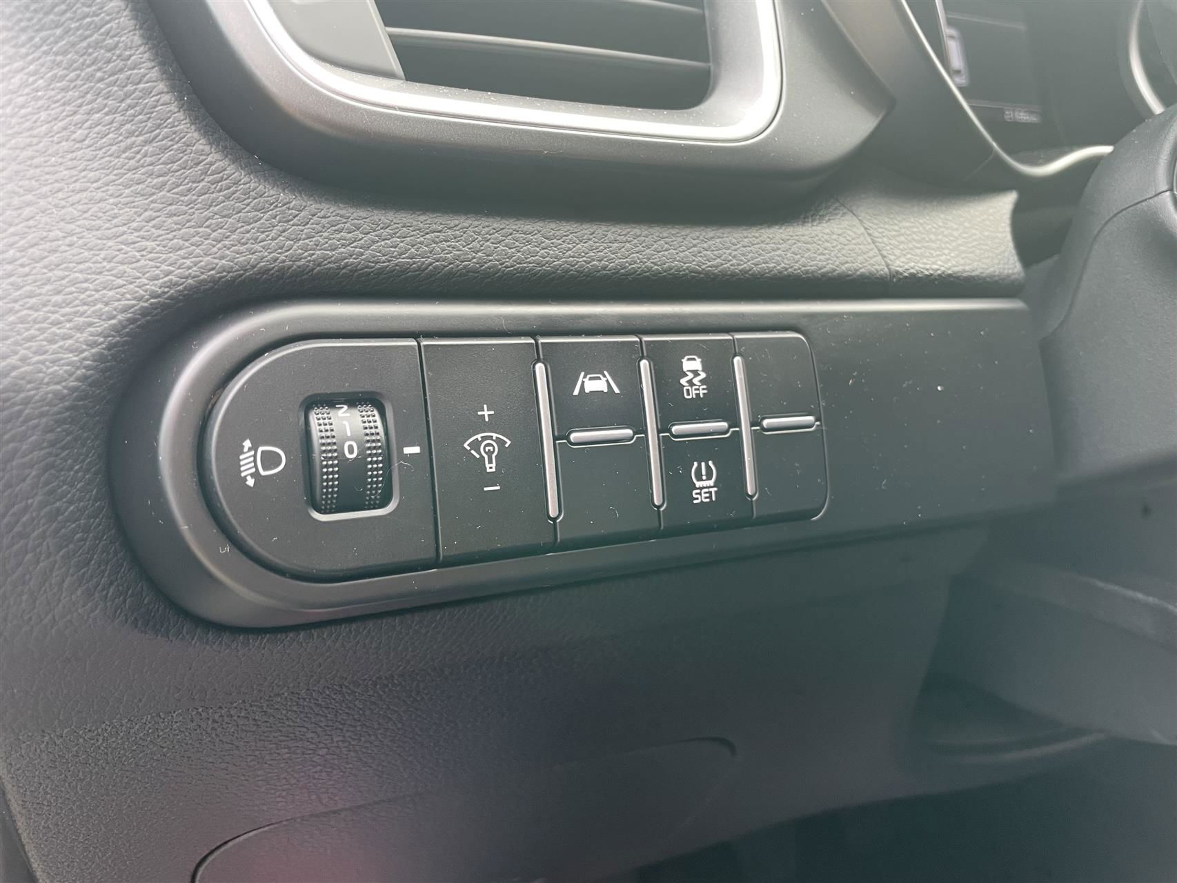 Kia Ceed 1,5 SW T-GDI Prestige 160HK Stc 6g