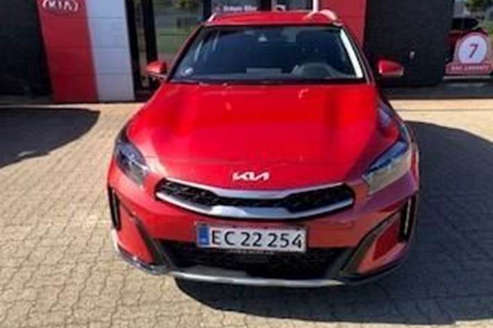 Rød Kia XCeed fra 2024