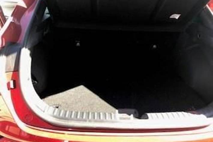 Rød Kia XCeed fra 2024