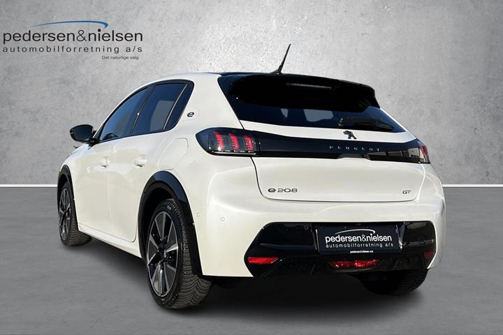 Hvid Peugeot e-208 fra 2020