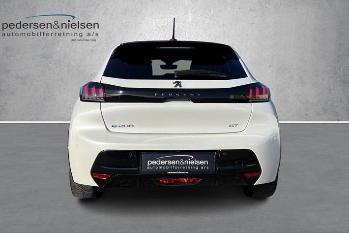 Hvid Peugeot e-208 fra 2020