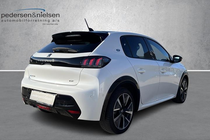 Hvid Peugeot e-208 fra 2020