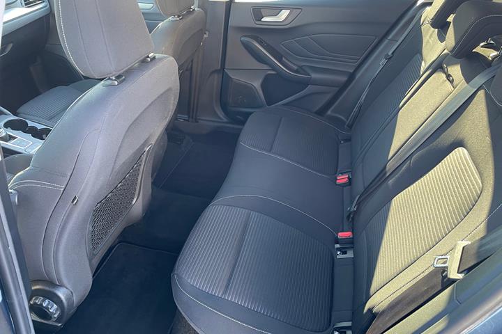 Blå Ford Focus fra 2019