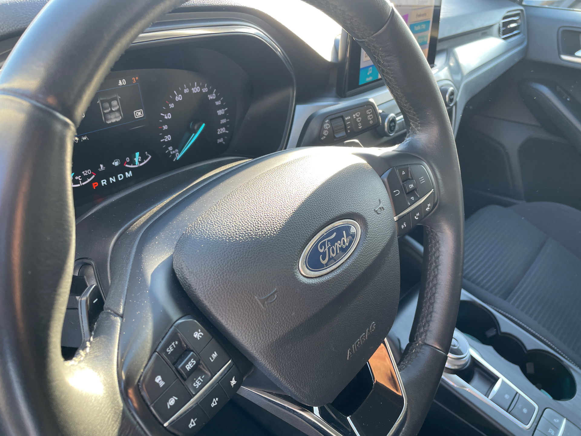 Blå Ford Focus fra 2019