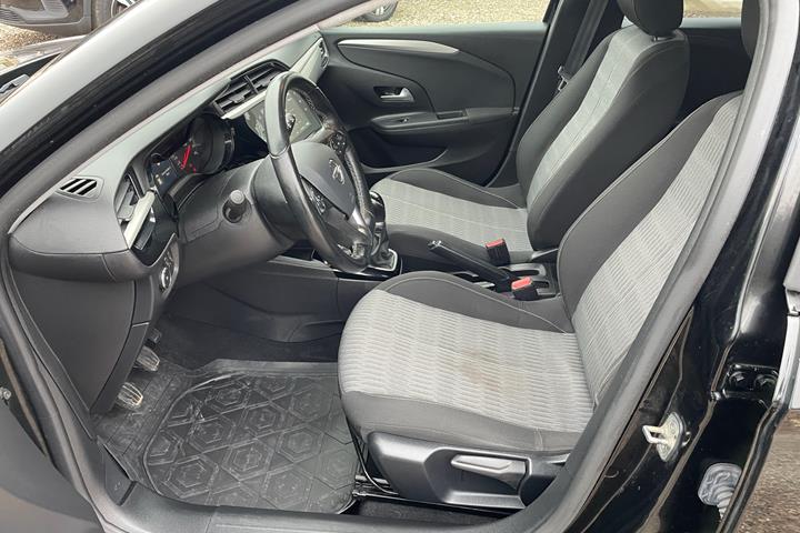 Sort Opel Corsa fra 2020