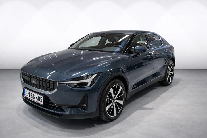 Blå Polestar 2 fra 2021 set udefra