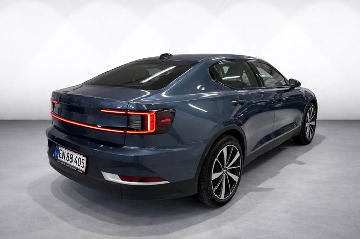 Blå Polestar 2 fra 2021