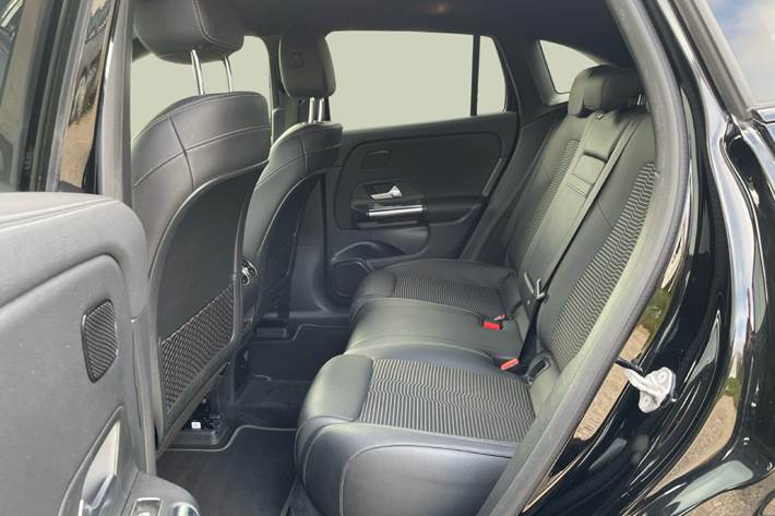 Sort Mercedes EQA 250 fra 2021