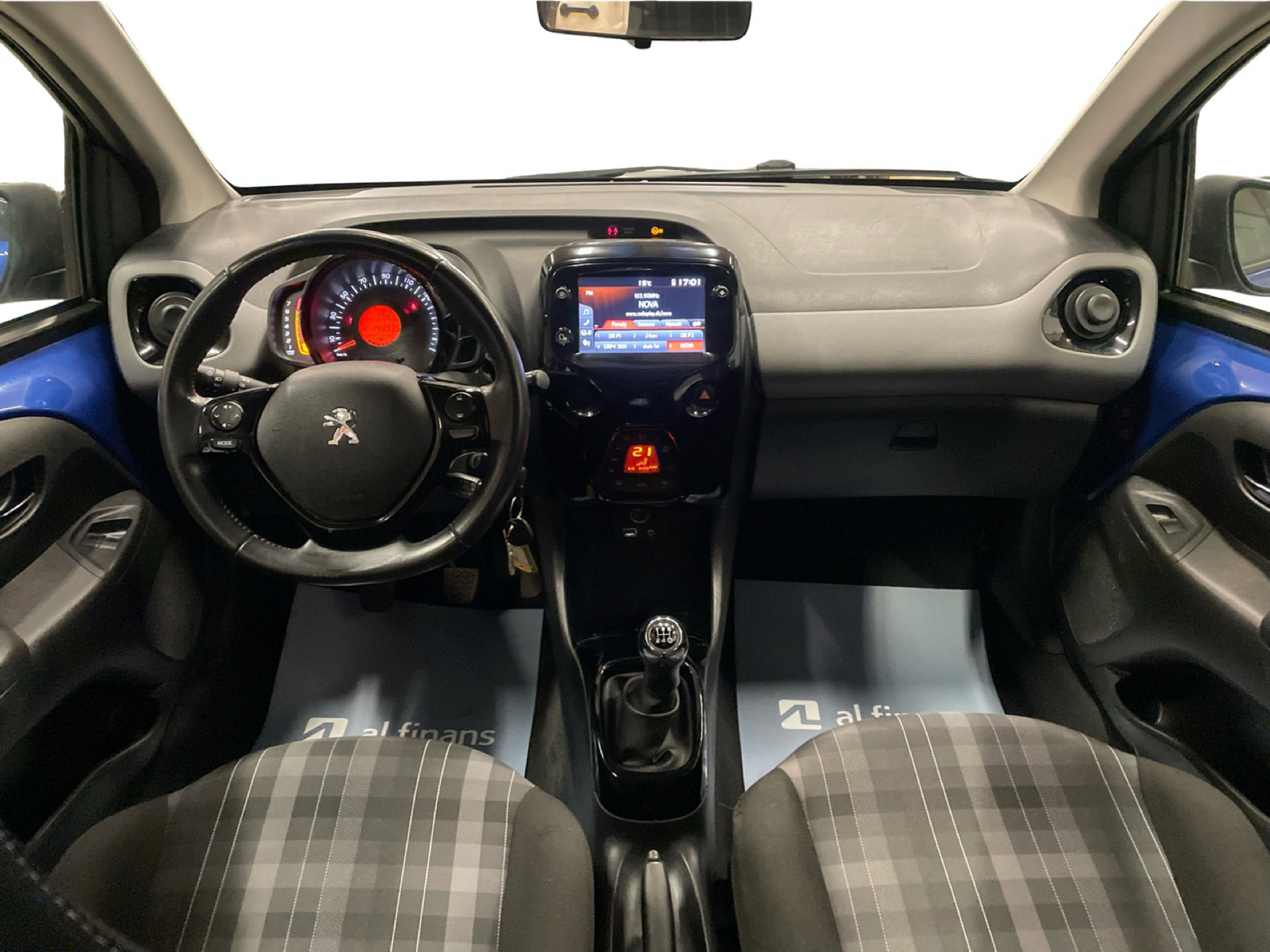 Blå Peugeot 108 fra 2019
