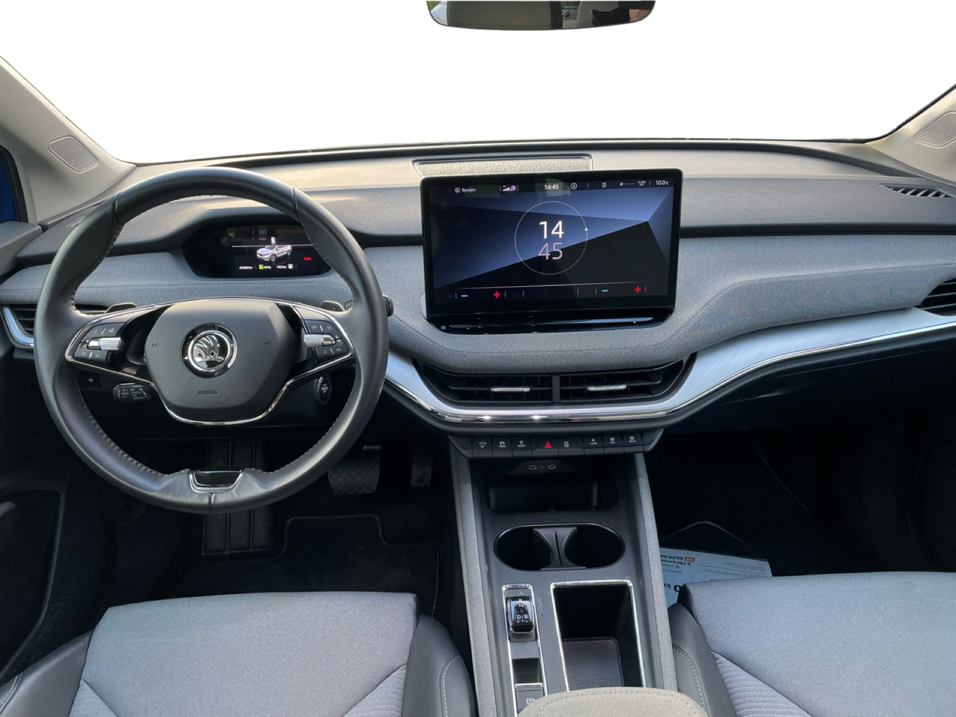 Blå Skoda Enyaq fra 2021