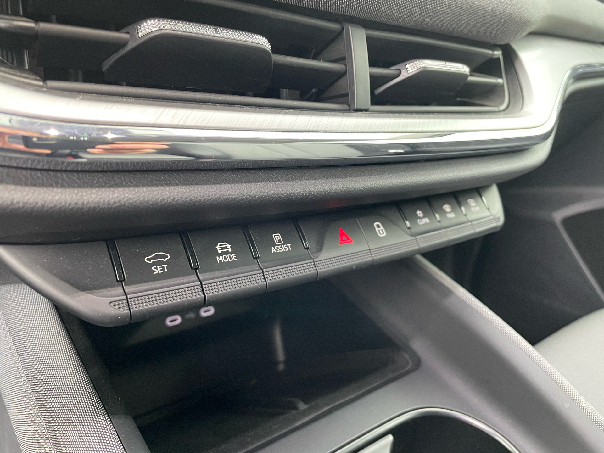 Blå Skoda Enyaq iV fra 2021