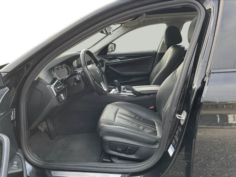 BMW 520d 2,0 Touring D Luxury Line Steptronic 190HK Stc 8g Aut.