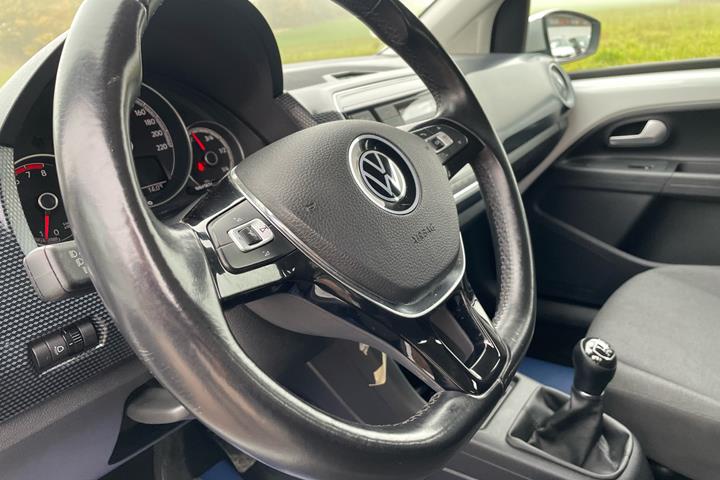 Hvid VW up fra 2020 set indefra