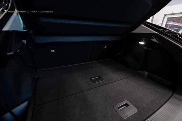 Sort Nissan Ariya fra 2025