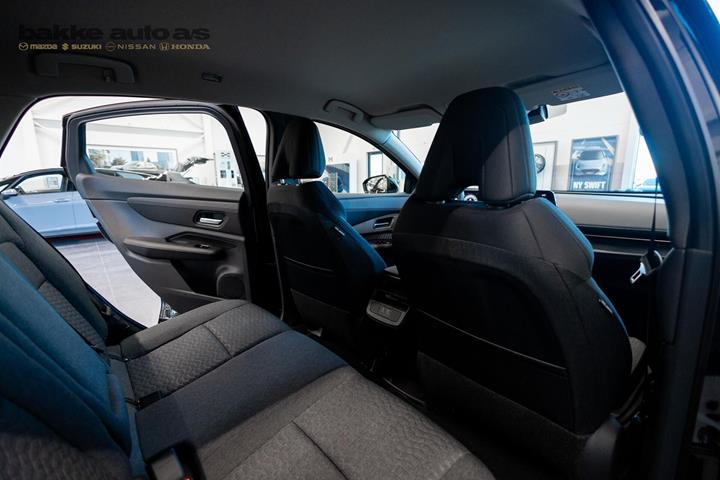 Sort Nissan Ariya fra 2025